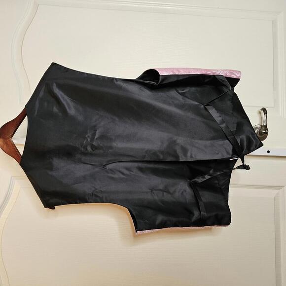 Elegant Q Italia Pink Paisley Vest - Picture 3 of 5